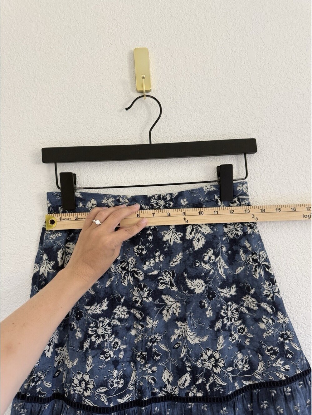 Gap Women’s Size XS Cottagecore Blue and White Floral Tiered Cotton Midi Skirt - Picture 2 of 6
